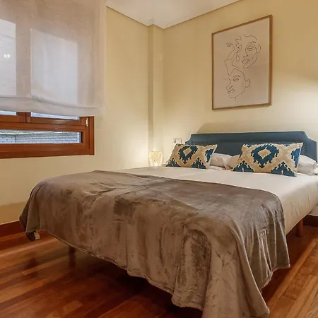 アパート Olabeaga, Vivienda Turistica Urbana De Diseno Con Wifi ビルバオ