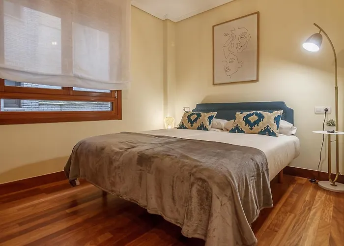 アパート Olabeaga, Vivienda Turistica Urbana De Diseno Con Wifi ビルバオ